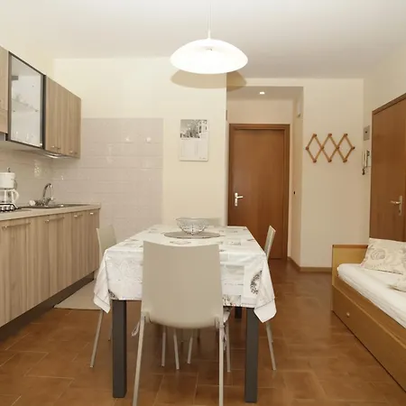 Apartment Lucia *